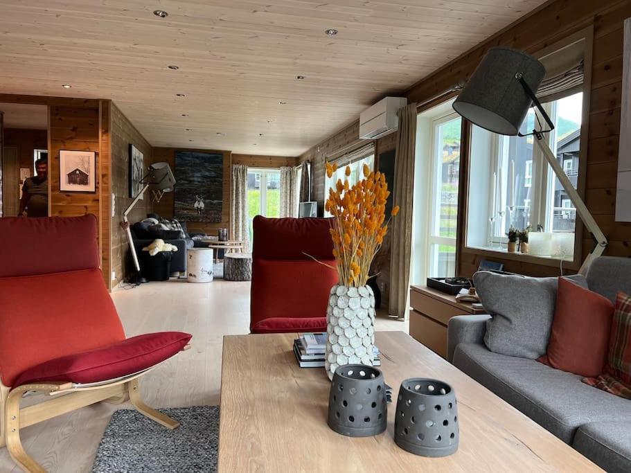 Chaletmons, Stor Trivelig I Myrkdalen * Vossestrand